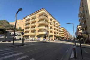 3 LOCALI A CORIGLIANO-ROSSANO