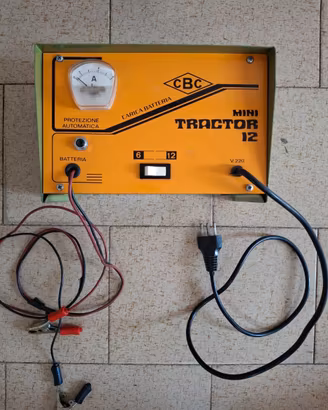 CARICA BATTERIE