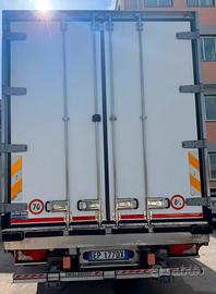 Scania R 560