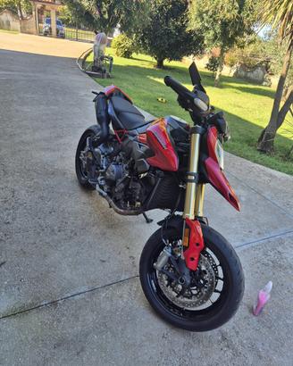 Hypermotard V2