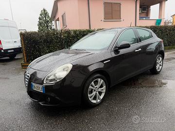 ALFA ROMEO Giulietta 1.4 GPL benzina Neopatentati