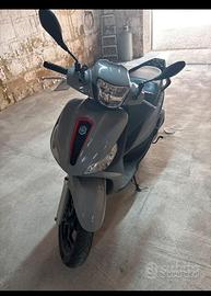 Piaggio Medley 125