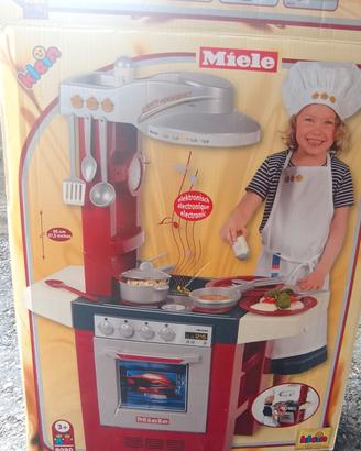 cucina giocattolo miele