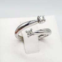 COD.682B.25 ANELLO CONTRARIE' ORO BIANCO 18K 750