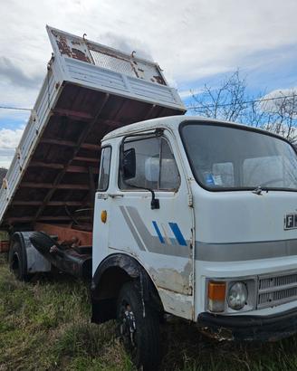 Camion Fiat OM 40 cassone ribaltabile - anno 1976