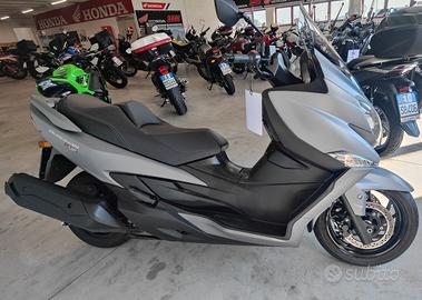 Burgman 400 2018 perfetto pochissimi km