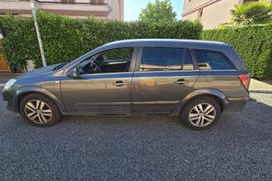 Opel Astra 1.7 SW –km certifi