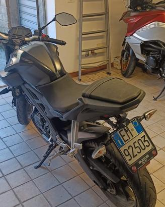  Moto  MT 125 yhamaha 2018