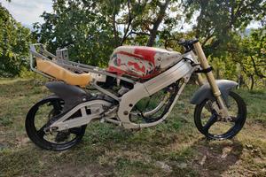 Suzuki RGV 250 VJ-22A