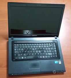 Notebook Samsung R522 (da riparare o x ricambi)