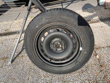 Cerchio in ferro 6Jx15 H2 ET37 Originale Audi