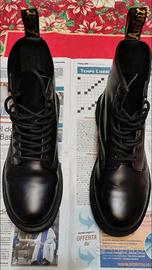Anfibi Dr Martens donna