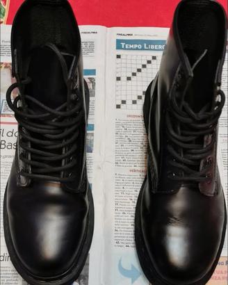 Anfibi Dr Martens donna