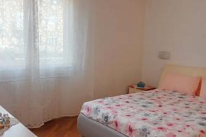 Camera matrimoniale con bagno uso singolo