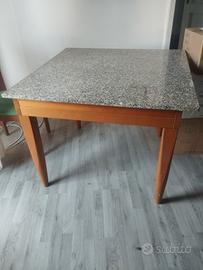 Tavolo in ciliegio Calligaris.