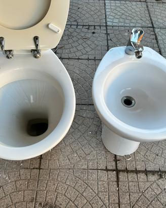 Coppia di sanitari salvaspazio marca Globo