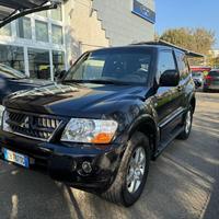 MITSUBISHI Pajero 3.2 16V DI-D 3p. aut. Intense