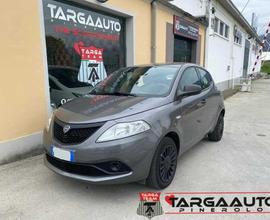 Lancia Ypsilon 1.0 FireFly Hybrid Ecochic Silver