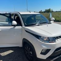 Mahindra kuv 100 k8+