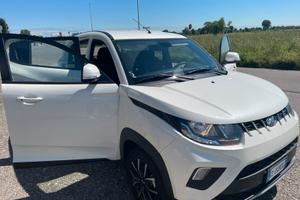 Mahindra kuv 100 k8+