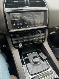 Jaguar F Pace 2019 180 cv
