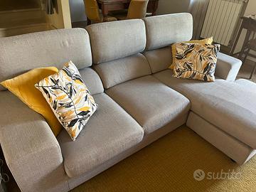 Divano con penisola reversibile