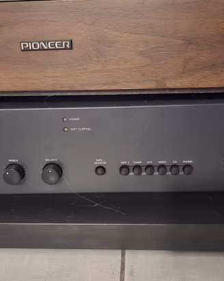  NAD 304 – Stereo Integrated Amplifier