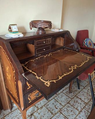 Ribaltina in legno lucido