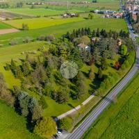 VILLA SINGOLA A PARMA