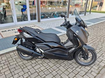Yamaha X-Max 300 TECH MAX 2024