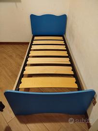 Letto singolo in legno laccato 
