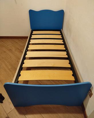Letto singolo in legno laccato 