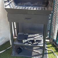 Barbecue in ghisa