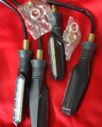 4 FRECCE MOTO LED INDICATORI DI DIREZIONE LUCE