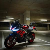 Aprilia tuono 660 factory 