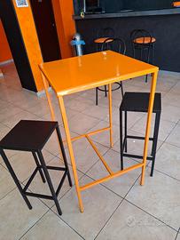 Tavolo Alto Con Sgabelli 