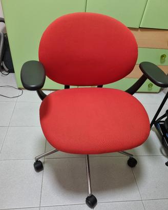 poltrona  ufficio girevole 