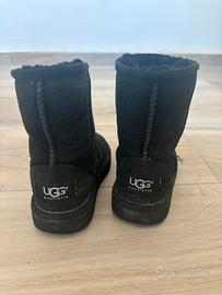 Ugg neri tg 25