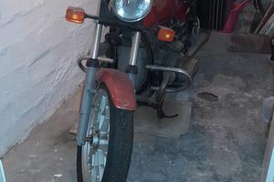 BMW R45 del 1979, splendida per restauro
