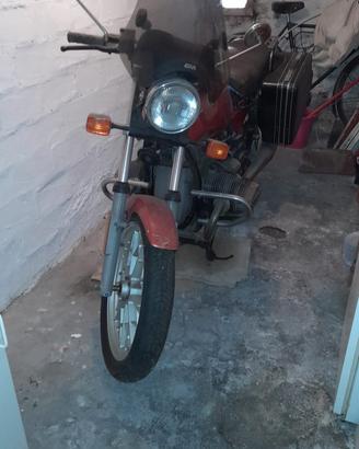 BMW R45 del 1979, splendida per restauro