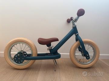 Trybike. Balance bike. Bici senza pedali