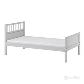 Letto e materasso Ikea, anche separatamente.