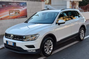 Volkswagen Tiguan 1.6 TDI 116CV CAR PLAY - 2017