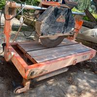 Sega circolare ad acqua diamantata per pietre