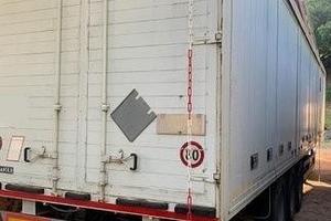 Semirimorchio Pezzaioli furgonato porte laterali A