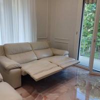 DUE Divani in Pelle