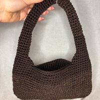 Borsa a spalla marrone e oro uncinetto