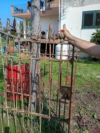 cancello antico due ante