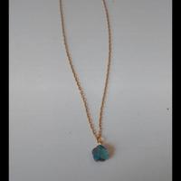 ciondolo con pietra turchese 