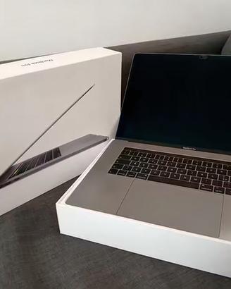 MacBook Pro 15,4"